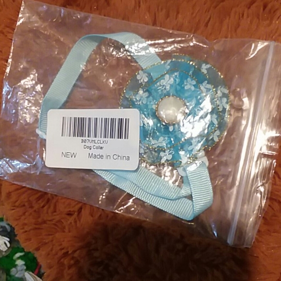 Doggy Jewelry Collar - Picture 7 of 8